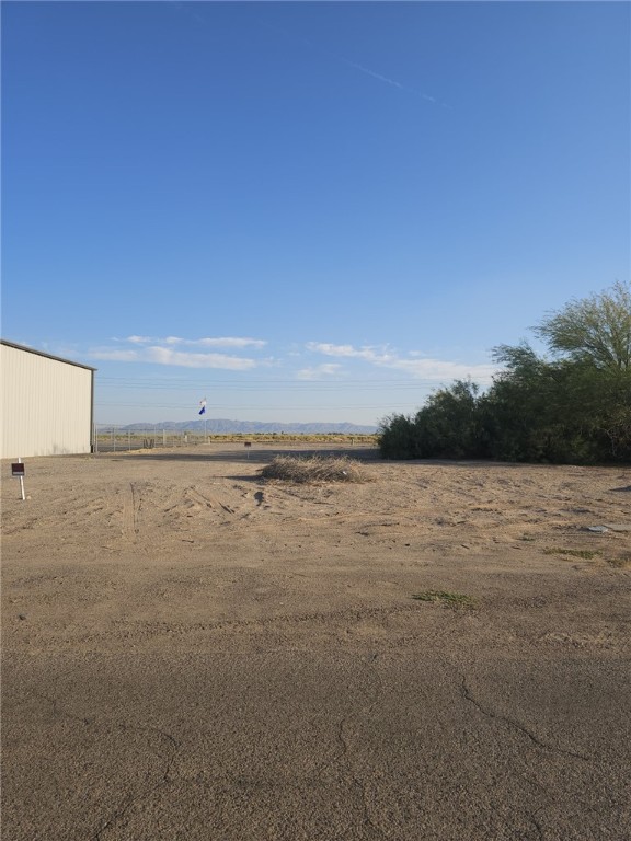 1916 E Oatman Pl